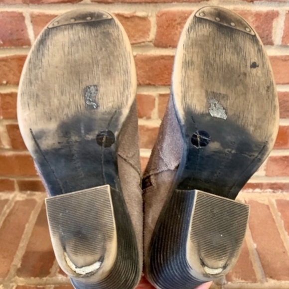 LUCKY BRAND Suede Buckle Heeled Booties, 9.5 - Picture 8 of 9